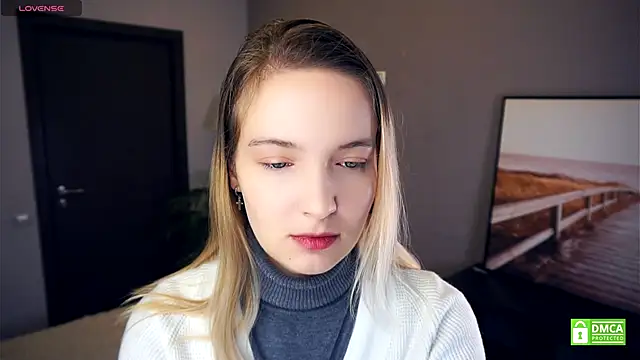 HongTomczak online show from October 4, 2025, 7:28 am