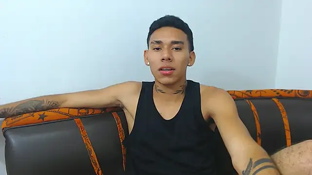 sebasbight online show from September 25, 2025, 8:34 pm