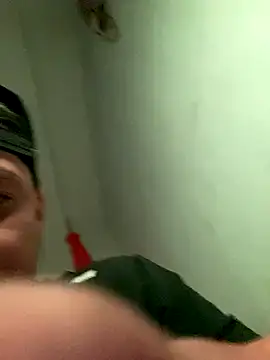 Snapshot of Jrivera22 chatting on November 25, 2025, 5:29 am Jrivera22 online show from November 25, 2025, 5:29 am