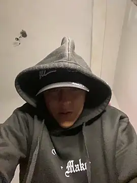 Snapshot of Jrivera22 chatting on December 22, 2025, 5:37 am Jrivera22 online show from December 22, 2025, 5:37 am