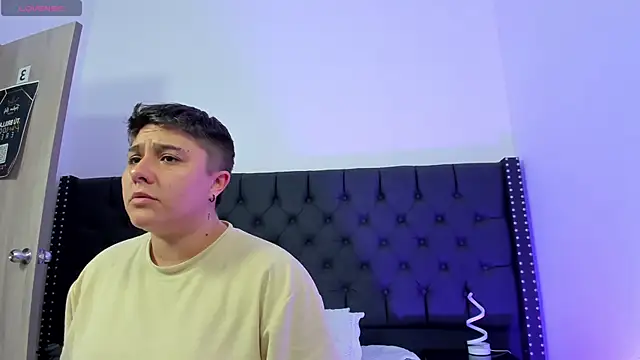 IanGilbert online show from November 7, 2025, 7:58 pm