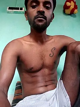 ShinuRoy online show from October 15, 2025, 1:06 am