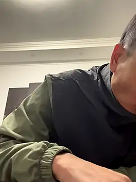 YJBJ258258 online show from November 16, 2025, 2:55 pm