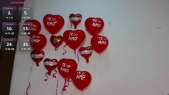 Kayla21  online show from February 12, 2026, 1:06 pm