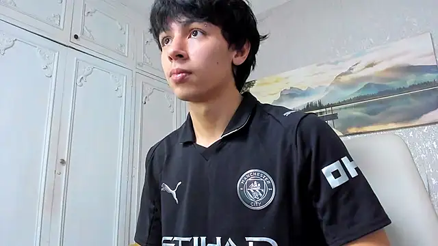 Tyler durten online show from December 2, 2025, 3:23 am