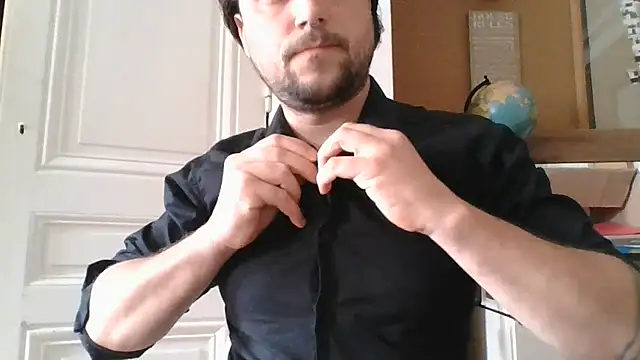 Titilouonlyf69 online show from June 9, 2026, 8:59 am