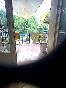 justeadeux online show from September 21, 2025, 7:21 am