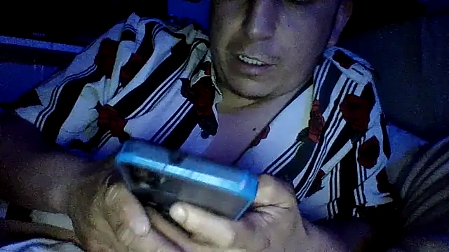 Snapshot of B3toBaby chatting on June 7, 2026, 10:52 am B3toBaby online show from June 7, 2026, 10:52 am