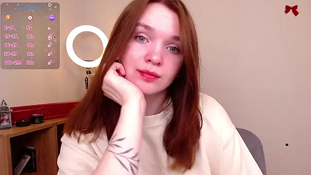 EvaJackson111 online show from December 16, 2025, 3:06 pm