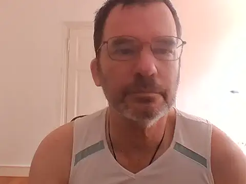 stallionrider88 online show from April 18, 2026, 11:03 am