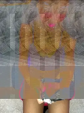 Snapshot of WildKavya chatting on September 13, 2025, 3:45 pm WildKavya online show from September 13, 2025, 3:45 pm