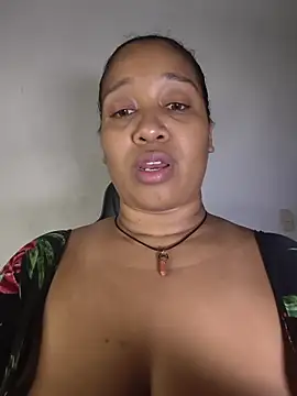 Snapshot of Yera_brown69 chatting on July 16, 2026, 1:55 am Yera brown69 online show from July 16, 2026, 1:55 am