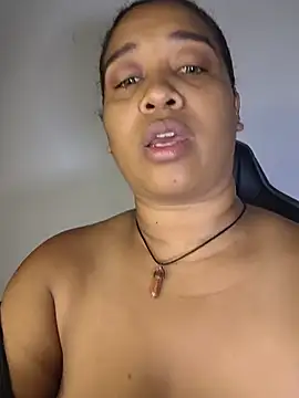 Snapshot of Yera_brown69 chatting on August 4, 2026, 11:18 pm Yera brown69 online show from August 4, 2026, 11:18 pm