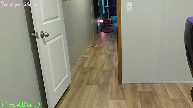 Allie Kat online show from March 8, 2026, 2:10 pm