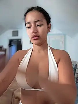 Snapshot of Risky_Workouts chatting on October 10, 2025, 7:07 am Risky Workouts online show from October 10, 2025, 7:07 am