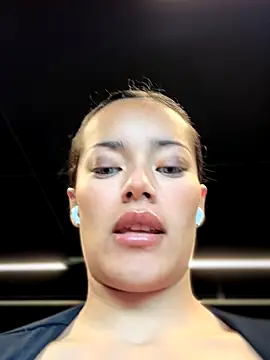 Snapshot of Risky_Workouts chatting on October 26, 2025, 12:22 pm Risky Workouts online show from October 26, 2025, 12:22 pm