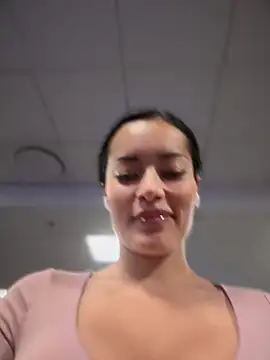 Snapshot of Risky_Workouts chatting on October 27, 2025, 6:56 pm Risky Workouts online show from October 27, 2025, 6:56 pm