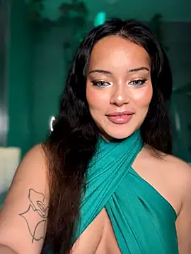 Snapshot of Risky_Workouts chatting on February 24, 2026, 10:30 pm Risky Workouts online show from February 24, 2026, 10:30 pm