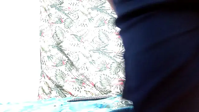 69smallstar online show from February 13, 2026, 12:01 pm