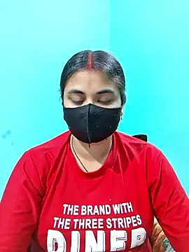 DivyaBhabhi69xh online show from May 27, 2026, 4:15 pm