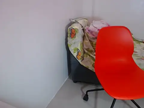 Snapshot of Melody_Khang chatting on September 19, 2025, 4:14 am Melody Khang online show from September 19, 2025, 4:14 am