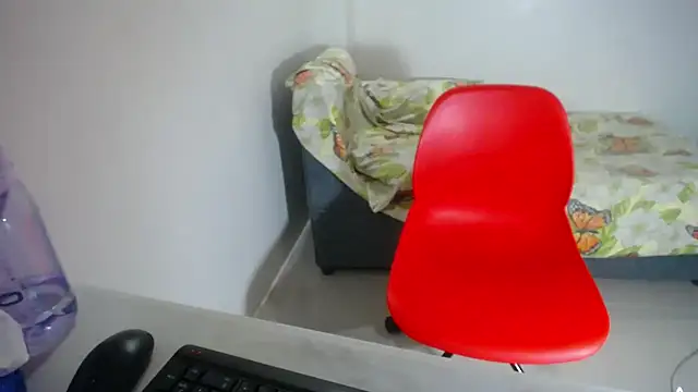 Snapshot of Melody_Khang chatting on October 22, 2025, 9:58 pm Melody Khang online show from October 22, 2025, 9:58 pm