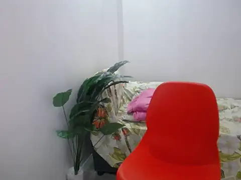 Snapshot of Melody_Khang chatting on November 23, 2025, 11:37 pm Melody Khang online show from November 23, 2025, 11:37 pm