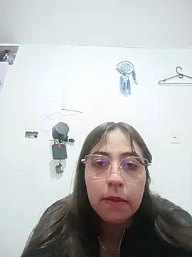 AlessandraPazzi online show from July 28, 2026, 5:03 am