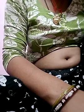 Snapshot of Hot_tin74 chatting on May 23, 2026, 4:22 pm Hot tin74 online show from May 23, 2026, 4:22 pm
