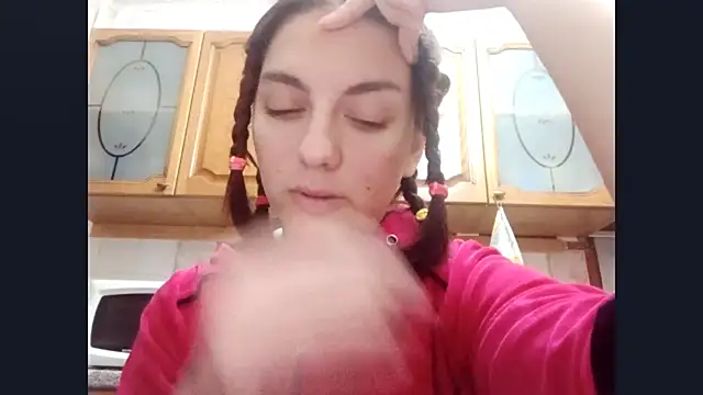 Snapshot of SinlessTaking chatting on October 22, 2025, 4:18 pm SinlessTaking online show from October 22, 2025, 4:18 pm