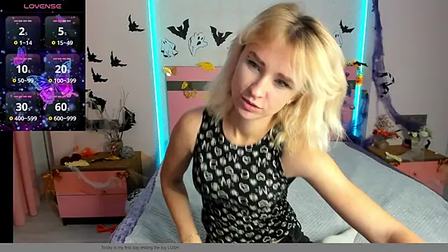 MeryMidnight online show from October 21, 2025, 5:41 am