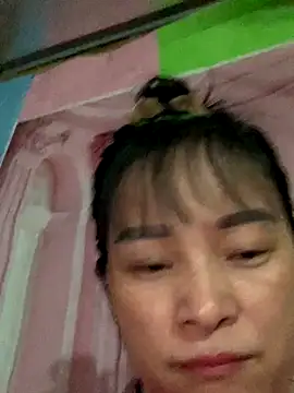 Star-sweet online show from October 24, 2025, 11:39 am