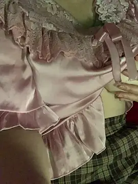 Star-sweet online show from November 7, 2025, 4:51 pm