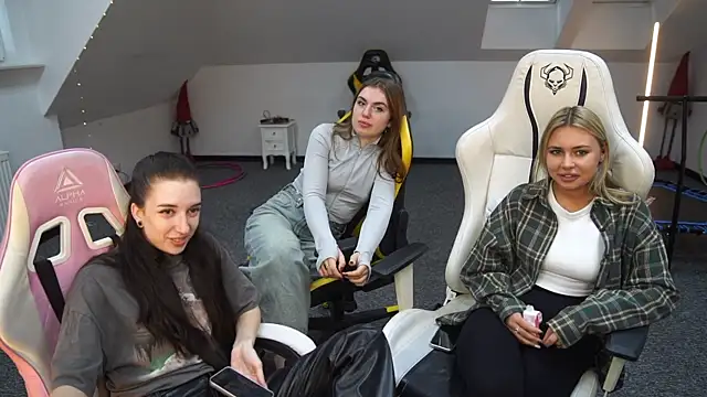 Snapshot of _Lili_054 chatting on September 23, 2025, 10:29 am Lili 054 online show from September 23, 2025, 10:29 am