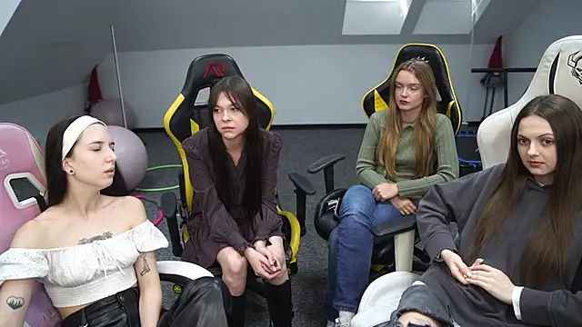 Snapshot of _Lili_054 chatting on September 25, 2025, 10:30 am Lili 054 online show from September 25, 2025, 10:30 am