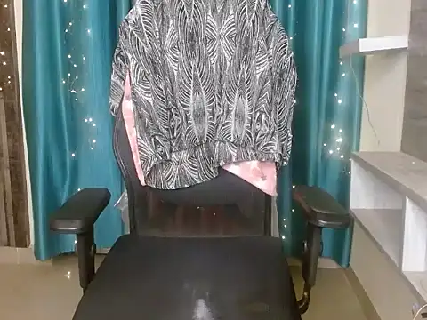 Your candy 47 online show from March 23, 2026, 4:55 pm