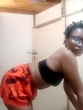 SexyBootie online show from November 23, 2025, 3:45 pm