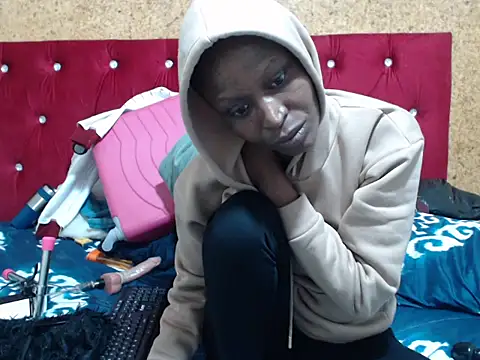 Snapshot of SexyBootie chatting on July 4, 2026, 5:02 am SexyBootie online show from July 4, 2026, 5:02 am