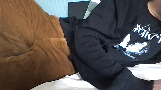 TomieSoichi online show from September 27, 2025, 4:23 pm