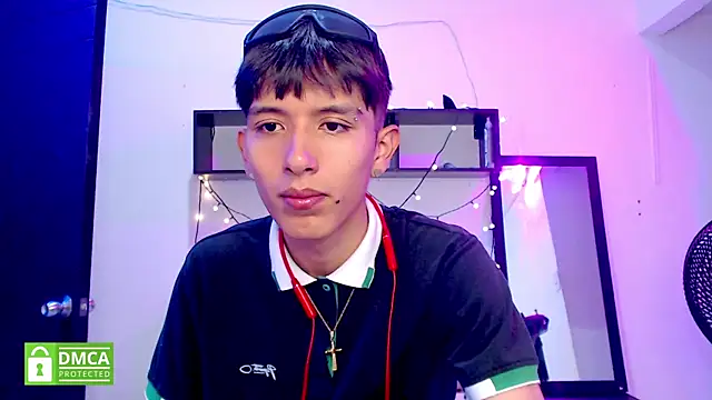 Snapshot of MAXIMILIANO__HOT chatting on October 12, 2025, 6:29 pm MAXIMILIANO HOT online show from October 12, 2025, 6:29 pm