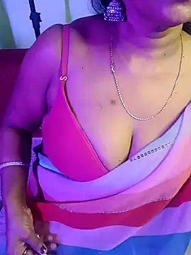 monaa-darling online show from October 15, 2025, 12:44 am