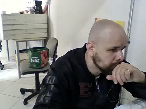 Snapshot of Henrilimajunior02 chatting on March 31, 2026, 12:05 pm Henrilimajunior02 online show from March 31, 2026, 12:05 pm