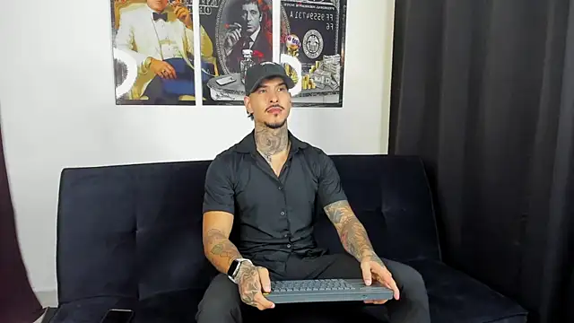 jiro kenji1 online show from September 17, 2025, 6:04 am