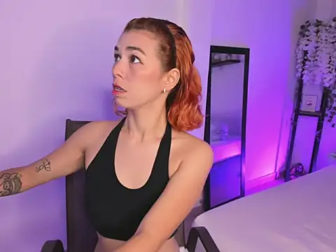 Snapshot of selene_boyer chatting on November 11, 2025, 6:08 pm selene boyer online show from November 11, 2025, 6:08 pm