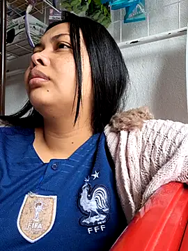 Alessandraa- online show from October 3, 2025, 5:21 pm