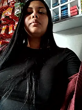 Alessandraa- online show from October 24, 2025, 9:44 pm