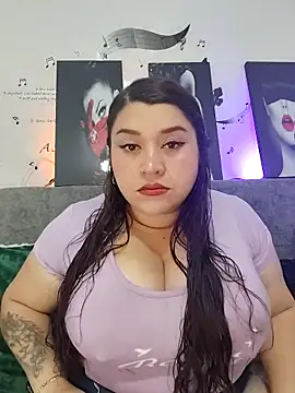 SafiroFer online show from November 15, 2025, 9:11 pm