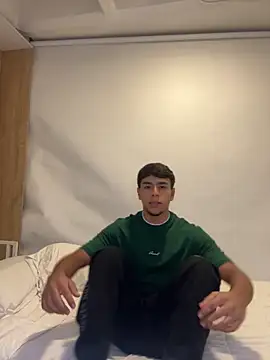 CHR58  online show from September 28, 2025, 10:59 pm