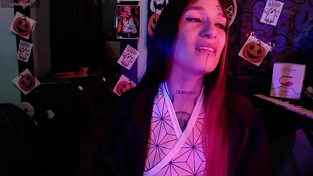 lilithword online show from October 27, 2025, 1:04 pm