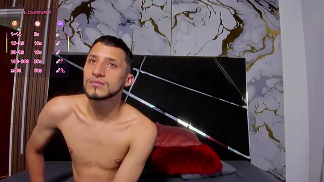 Akame Draco online show from September 30, 2025, 3:55 am